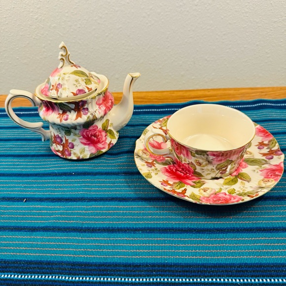 Victoria Trading Rose Floral Chintz Teapot Tea Pot  With Cup & Saucer Gold Trim - Picture 2 of 9